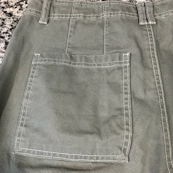Forever 21 Olive Cargo Pants - Picture 4 of 6
